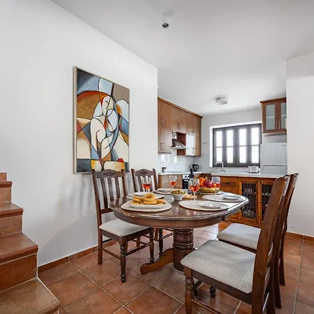 Stroumpi Private Pool