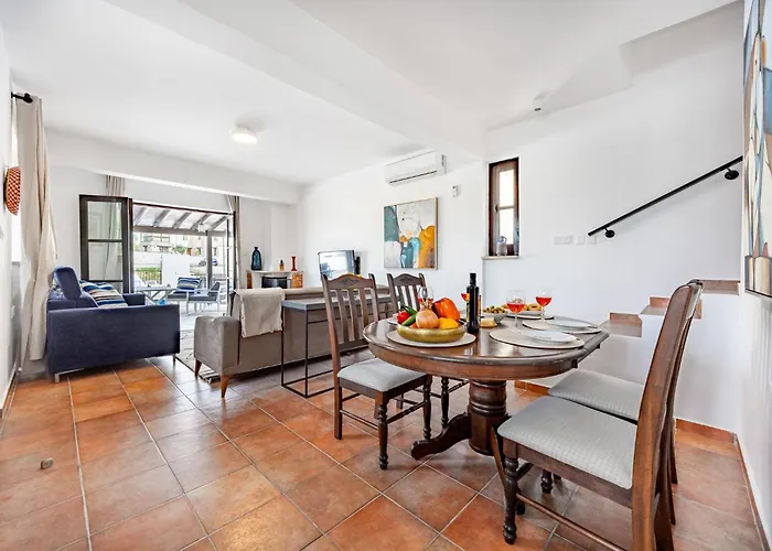 Villa Stroumpi Private Pool Stroumbi