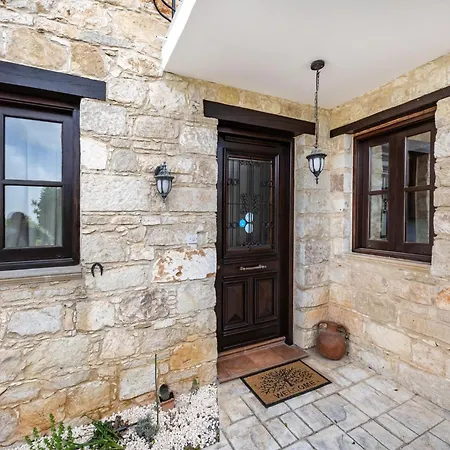 Stroumpi - Charming With Private Pool Stroumbi