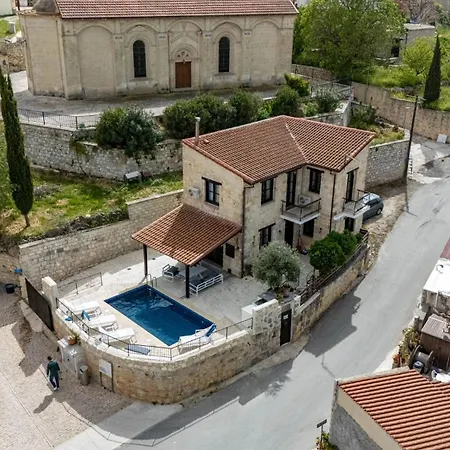 Villa Stroumpi - Charming With Private Pool