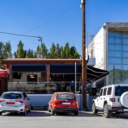 Stroumpi Private Pool Stroumbi