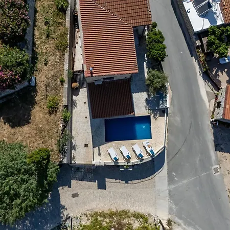 Stroumpi - Charming With Private Pool