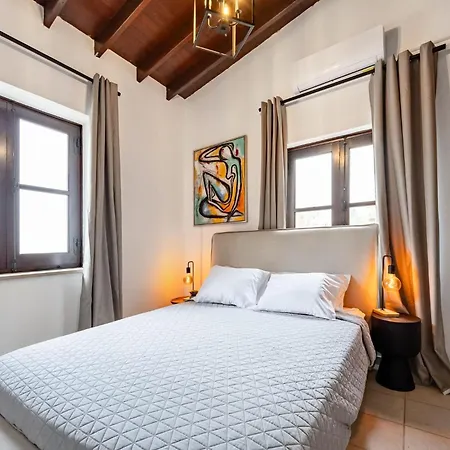 Vila Stroumpi Private Pool Stroumbi