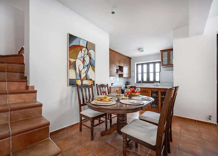 Stroumpi Private Pool